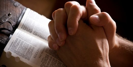 上帝譴責約伯的朋友（約伯記42:7-9）